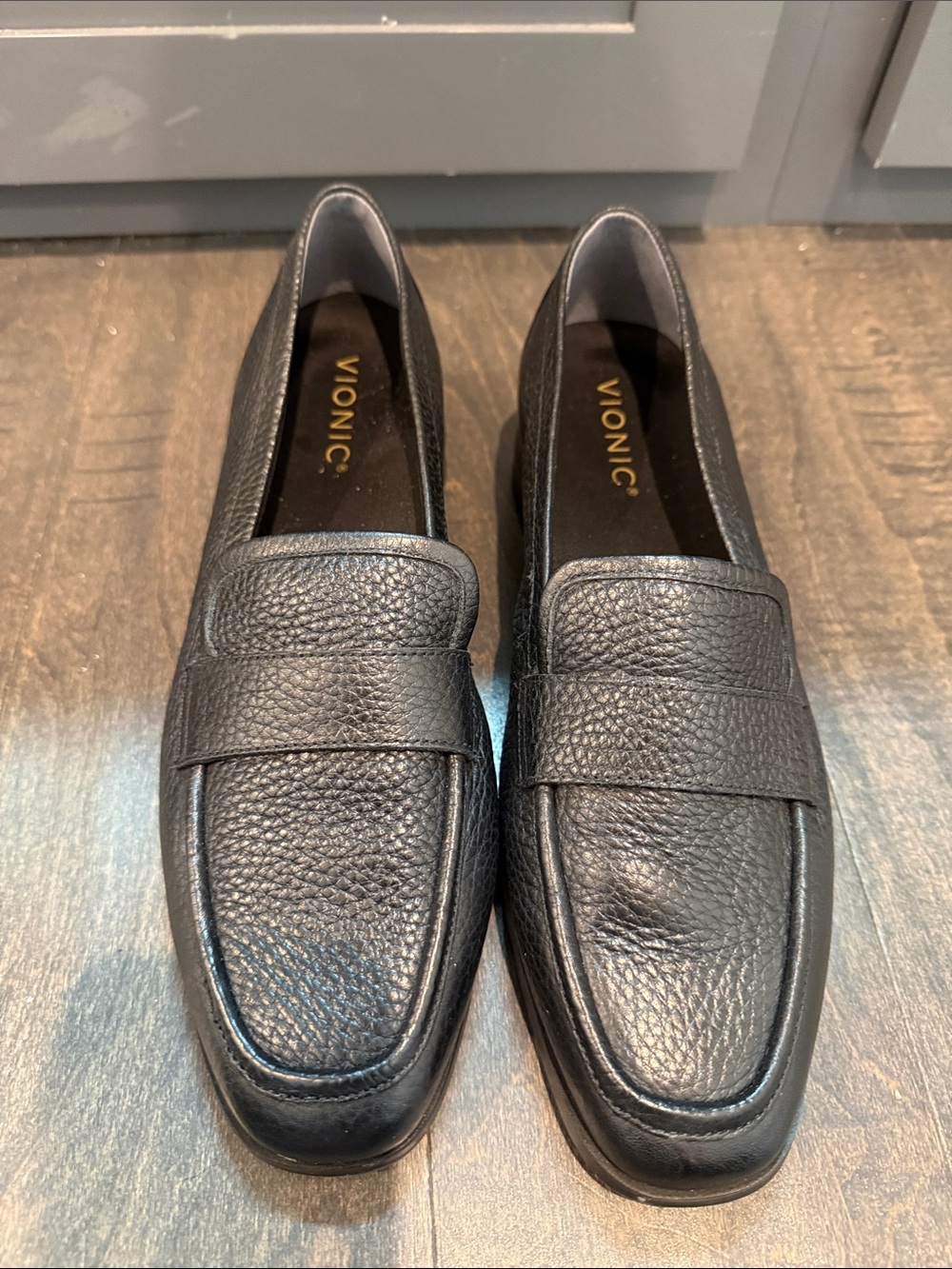 Vionic Black Pebbled Leather Slip-On Loafers